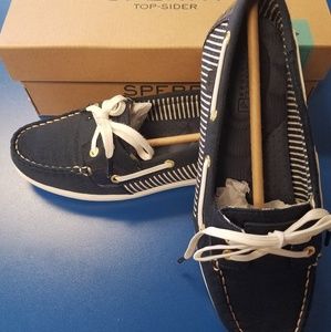 Brand new shoresider stripe insert Sperry Shoes